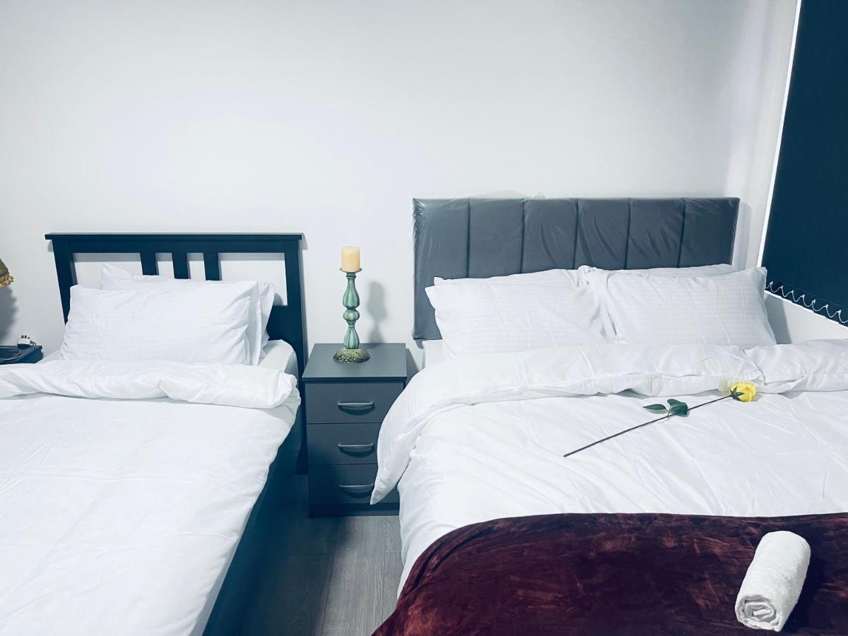 1 Bed With 2 Beds 1 Double 1 Single Birmingham