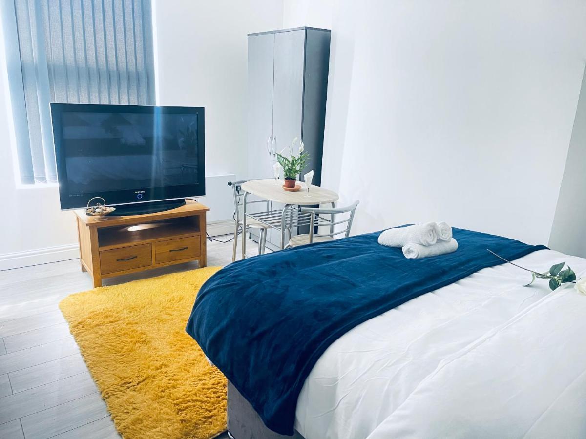 1 Bed Apartment *