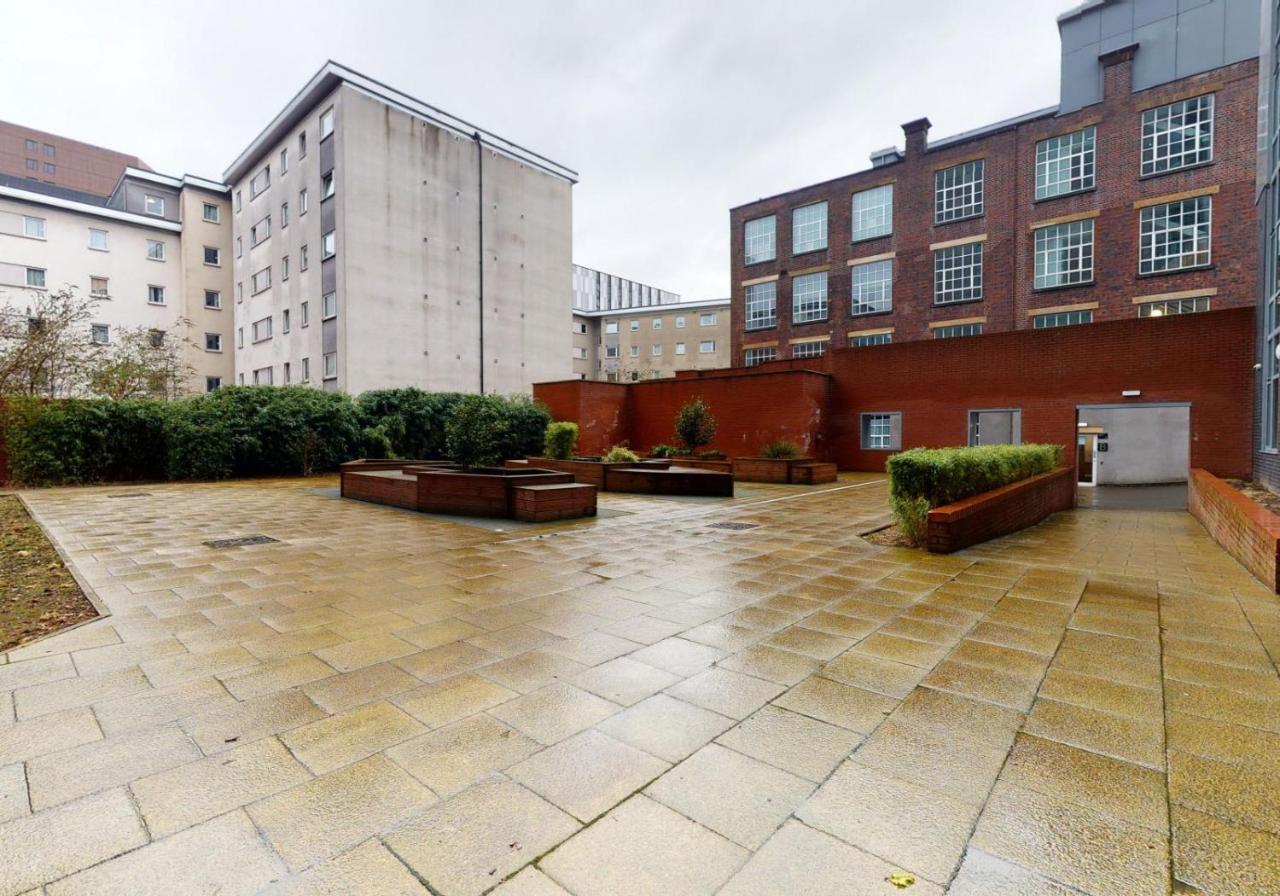 Private Bedrooms At Penworks House Near Centre Apartment *