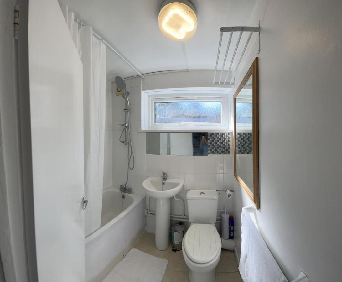 Apartment Birmingham City Guest House *