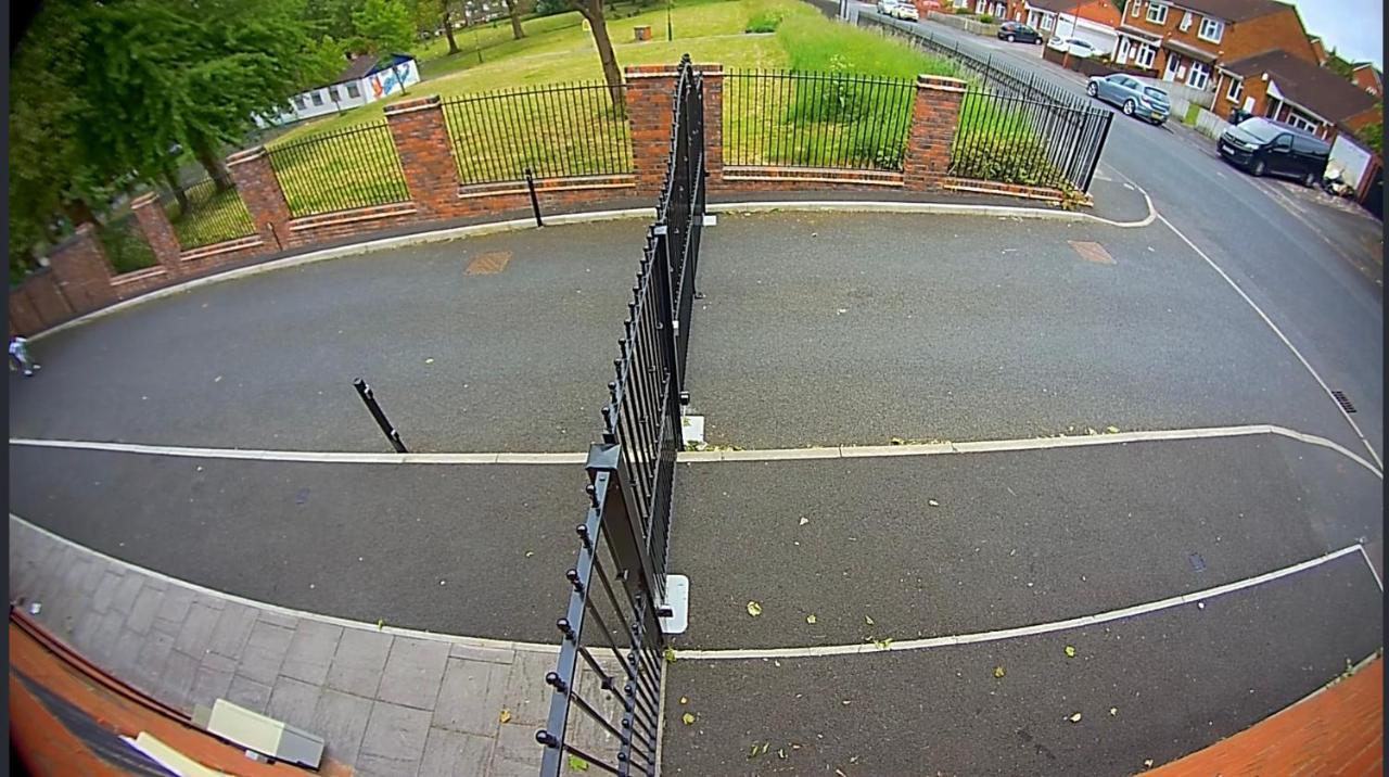 Estate - Contractor & Group - Secure Parking *