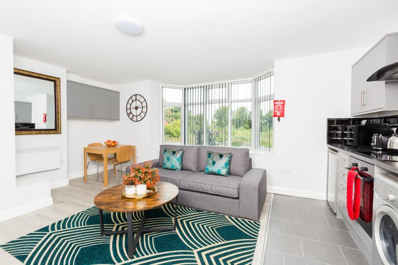 Hagley Road Apartments: Self-contained City Centre With Kitchen & Netflix Apartment *