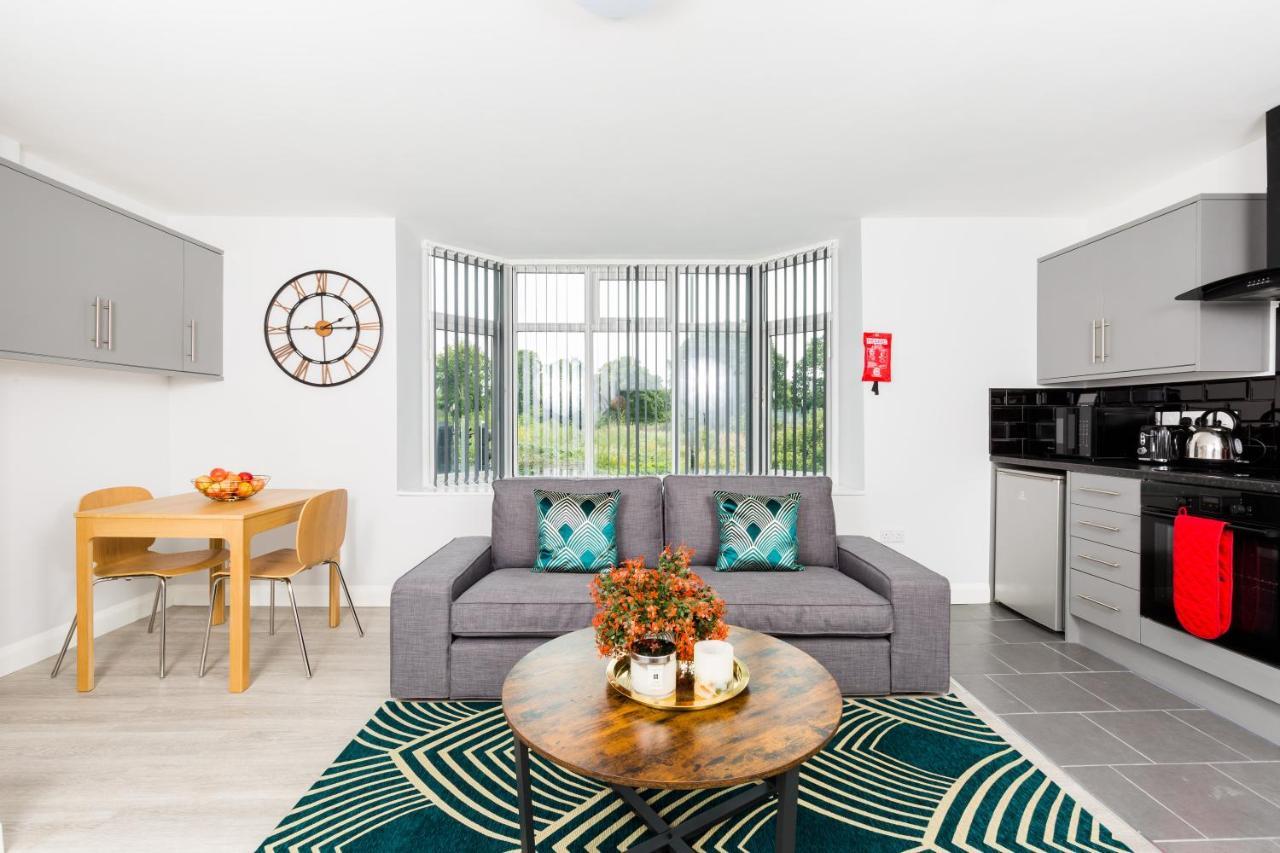 Hagley Road Apartments: Self-contained City Centre With Kitchen & Netflix Birmingham