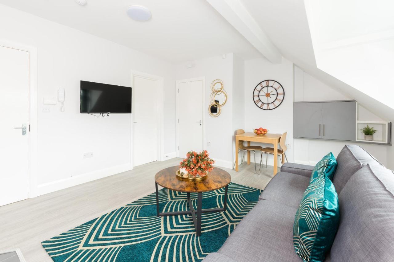 Hagley Road Apartments: Self-contained City Centre With Kitchen & Netflix Apartment Birmingham