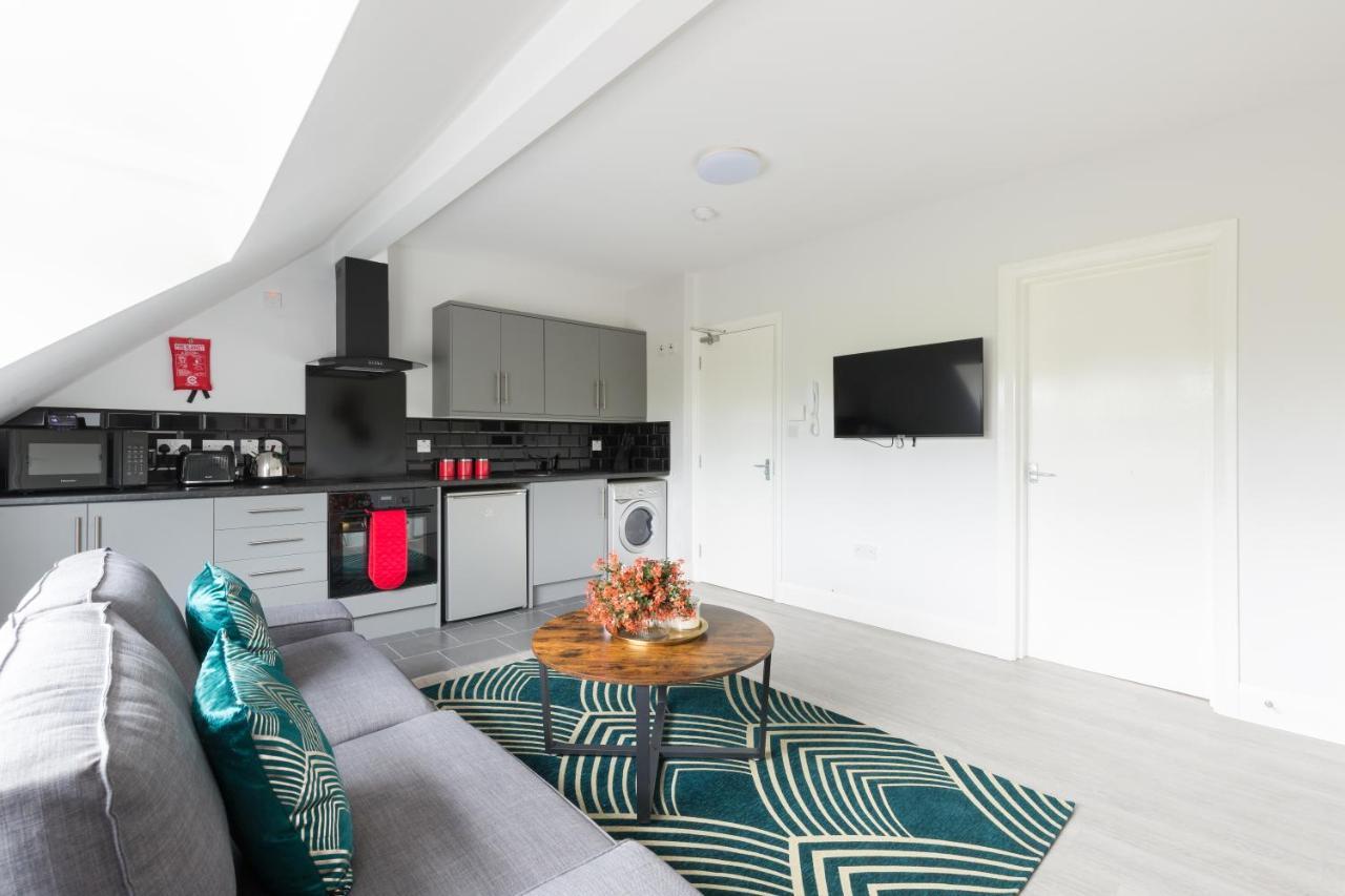 Hagley Road Apartments: Self-contained City Centre With Kitchen & Netflix Apartment