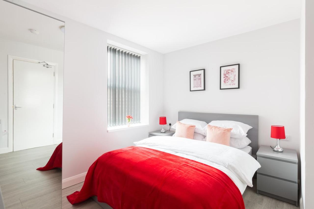 Hagley Road Apartments: Self-contained City Centre With Kitchen & Netflix