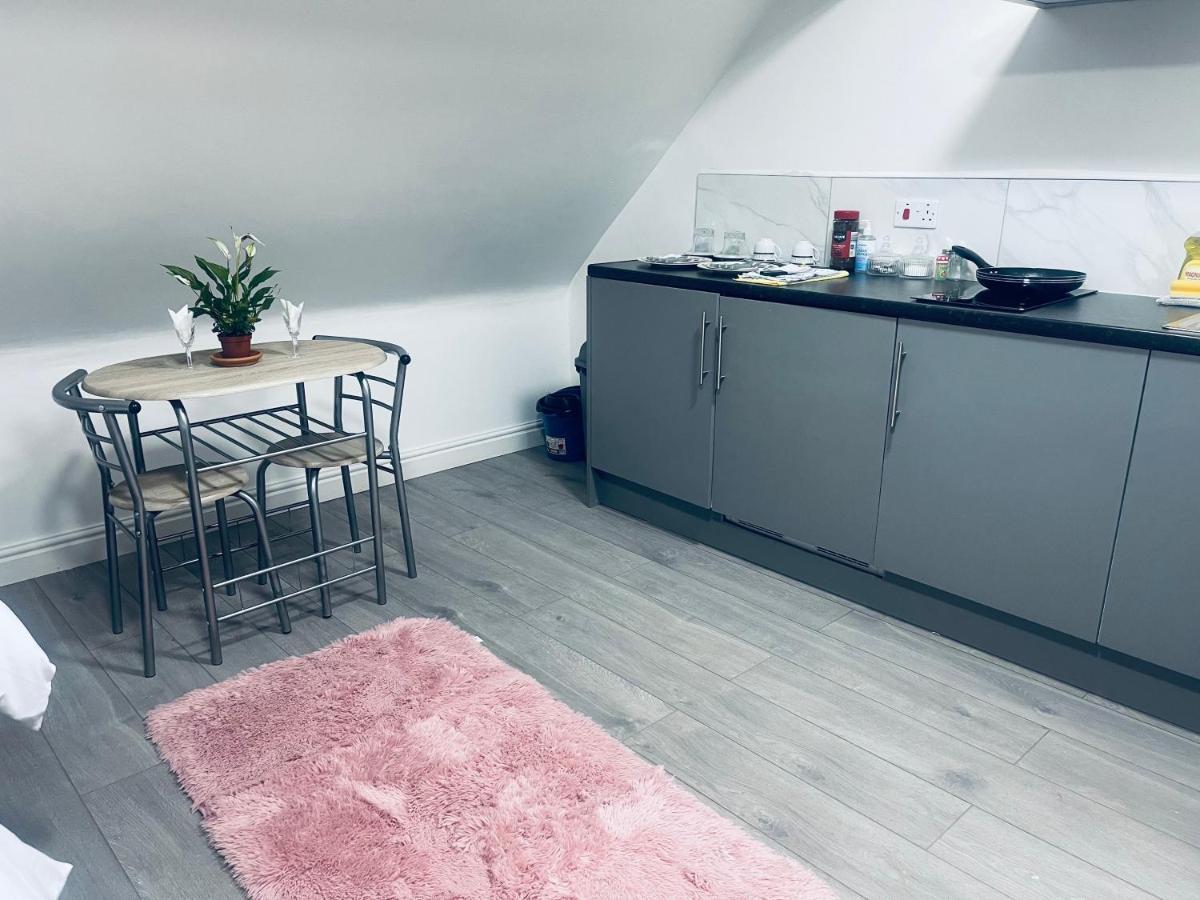 I Bed Apartment *