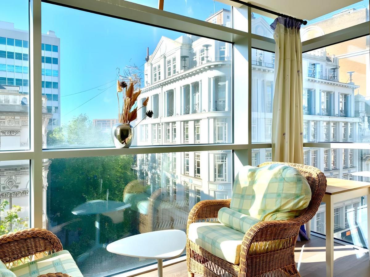 Apartment Prime Location Stunning Floor-to-ceiling Windows Birmingham