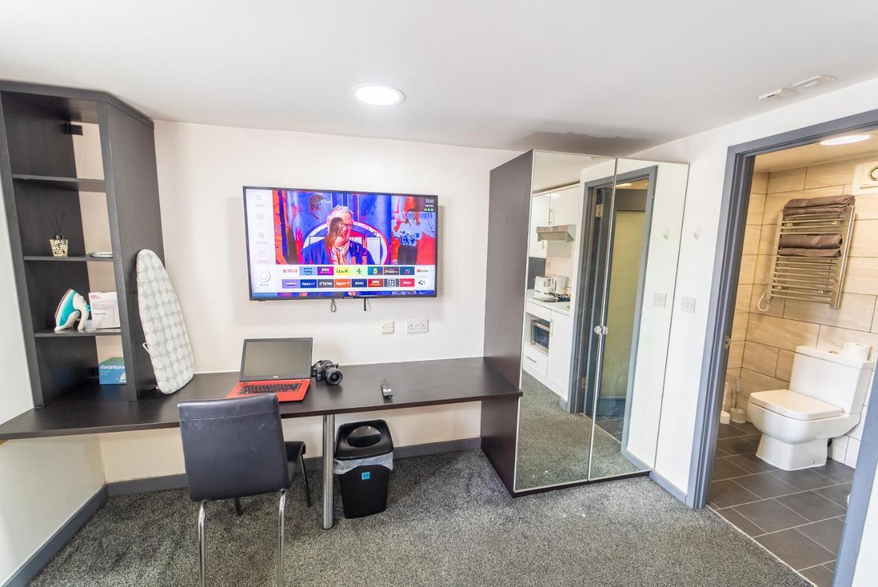 Lovely 1-bed In Apartment *