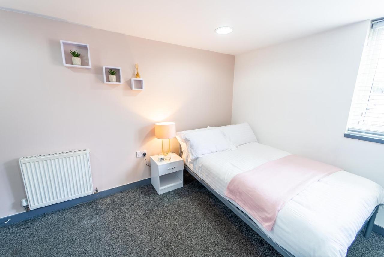 Apartment Lovely 1-bed In *