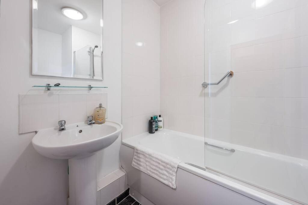 1 Bedroom In *