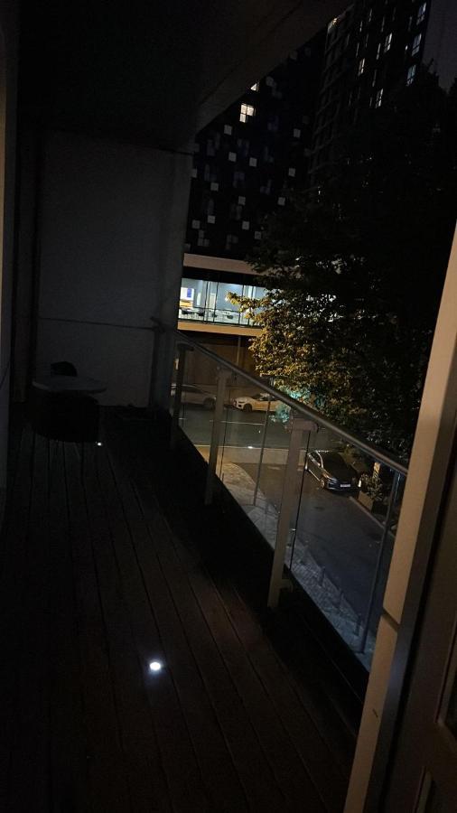 Apartment Centenary Plaza Apartament,holiday Street,b11tb *