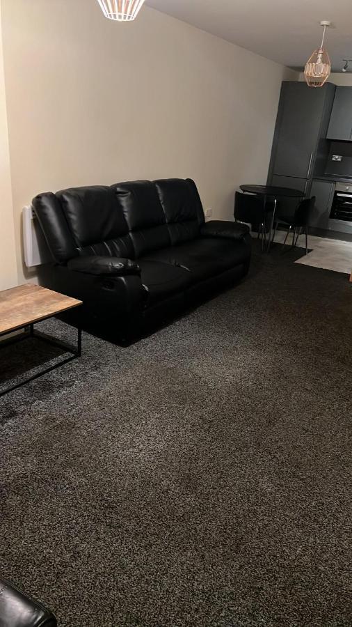 Apartment Centenary Plaza Apartament,holiday Street,b11tb