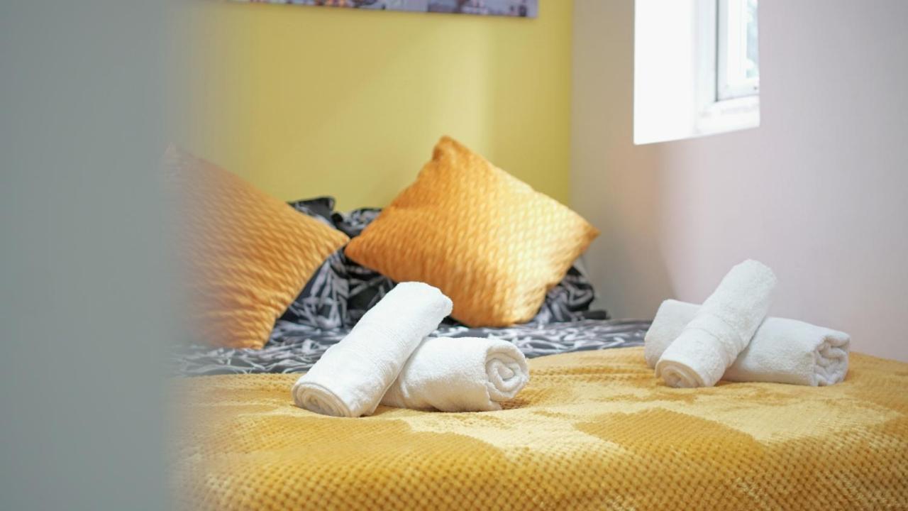Apartment Cosy Entire 5 Min To Centre! Free Parking, Smart Tv Sleeps 3-4 Birmingham
