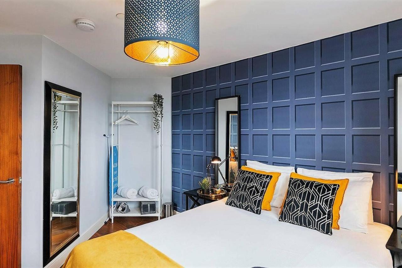 Luxury 9ine Stunning Broad Street Birmingham