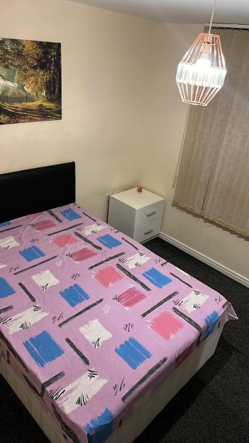 Apartment Centenary Plaza Apartament,holiday Street,b11tb