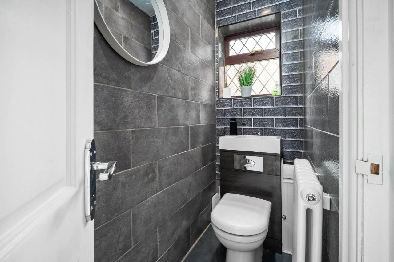 Perfect Detached For Families & Groups With Private Parking * Birmingham