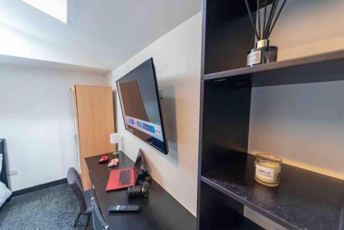Ground Floor Cosy Studio!