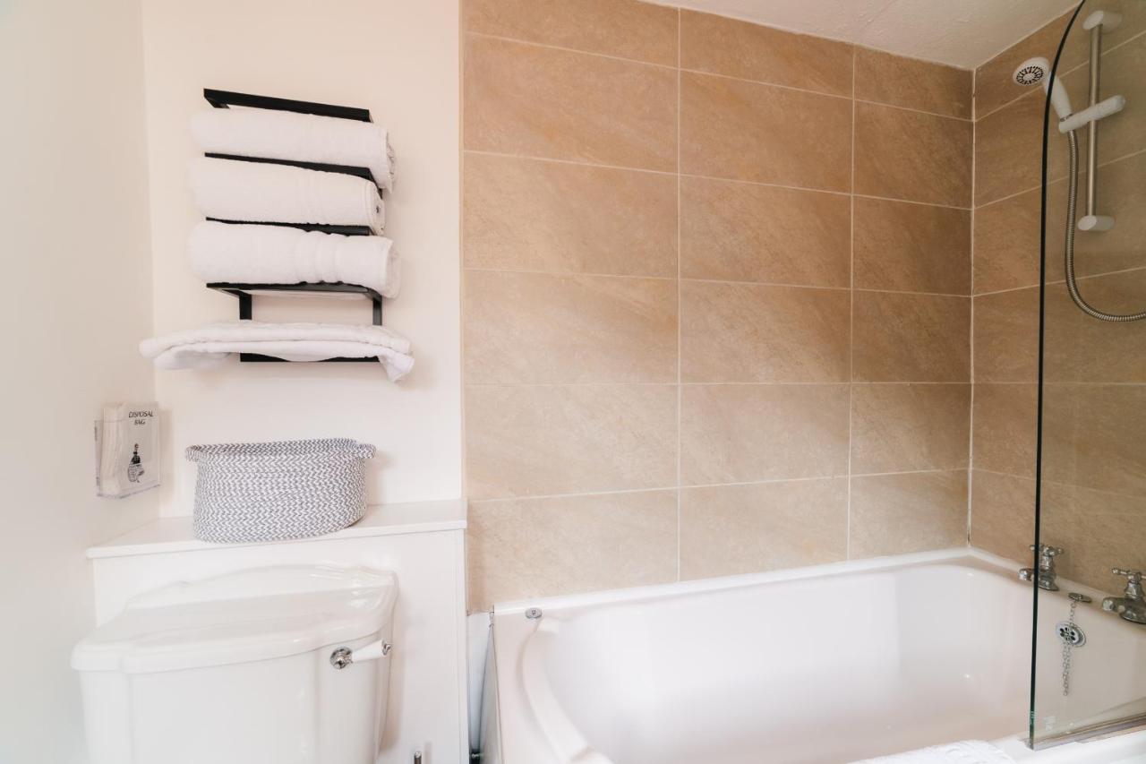 Boutique, Modern For Families, Contractors, Fast Wifi, Free Netflix