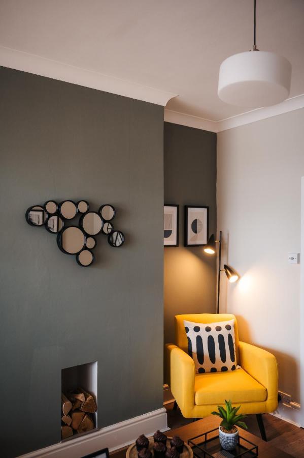 Boutique, Modern For Families, Contractors, Fast Wifi, Free Netflix *
