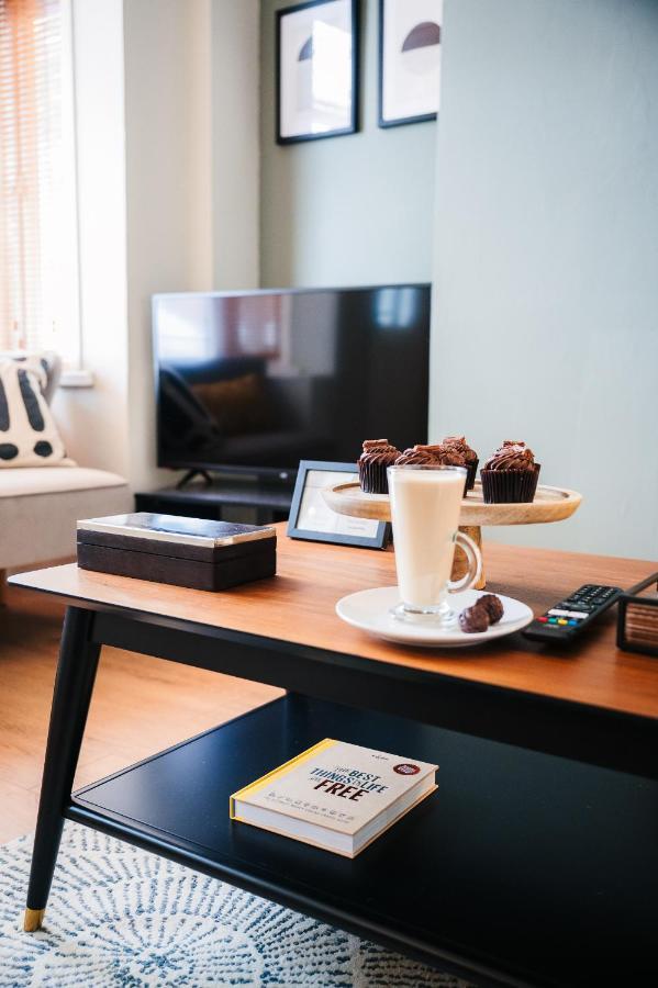 Boutique, Modern For Families, Contractors, Fast Wifi, Free Netflix Birmingham