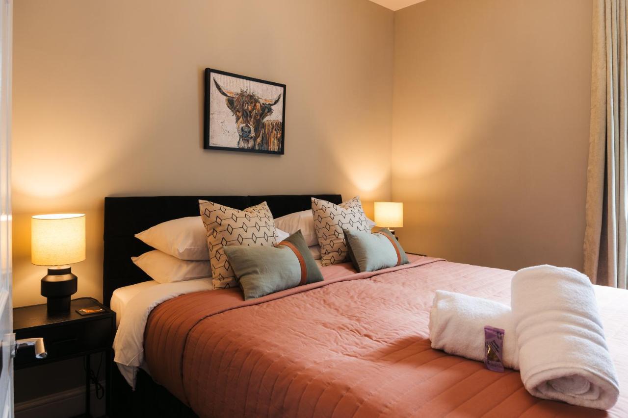 Boutique, Modern For Families, Contractors, Fast Wifi, Free Netflix Holiday home Birmingham