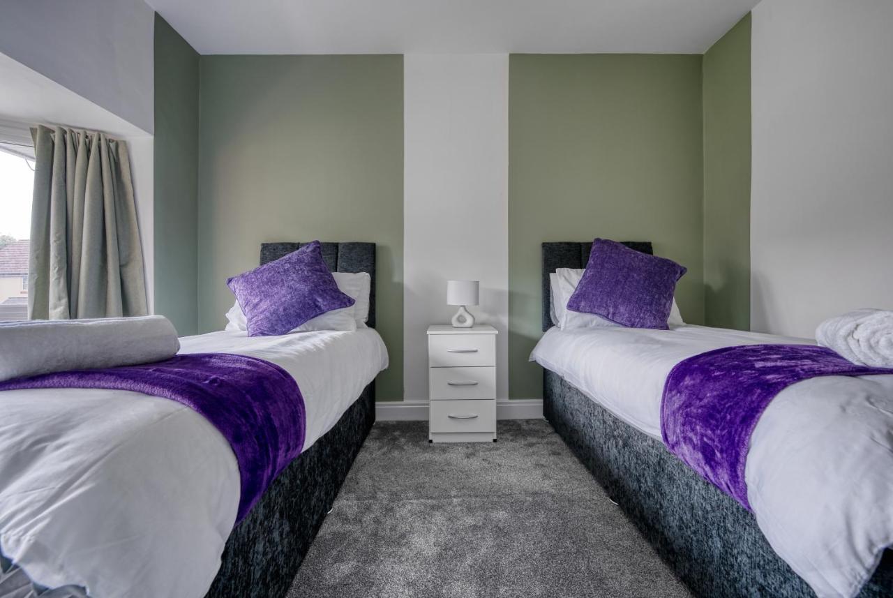 Holiday home Team 4 Bedroom Free Parking Wifi Moseley Near Centre Nec Bhx *