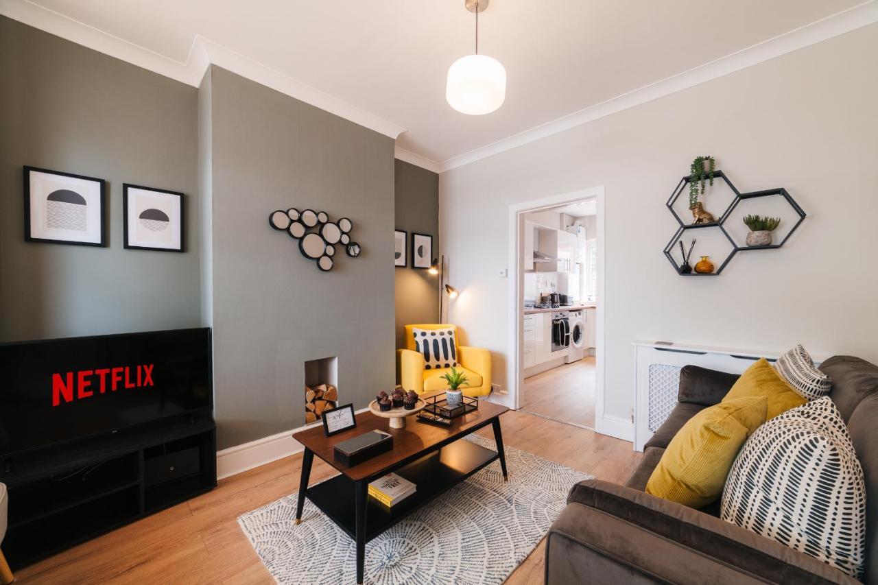 Boutique, Modern For Families, Contractors, Fast Wifi, Free Netflix Holiday home *