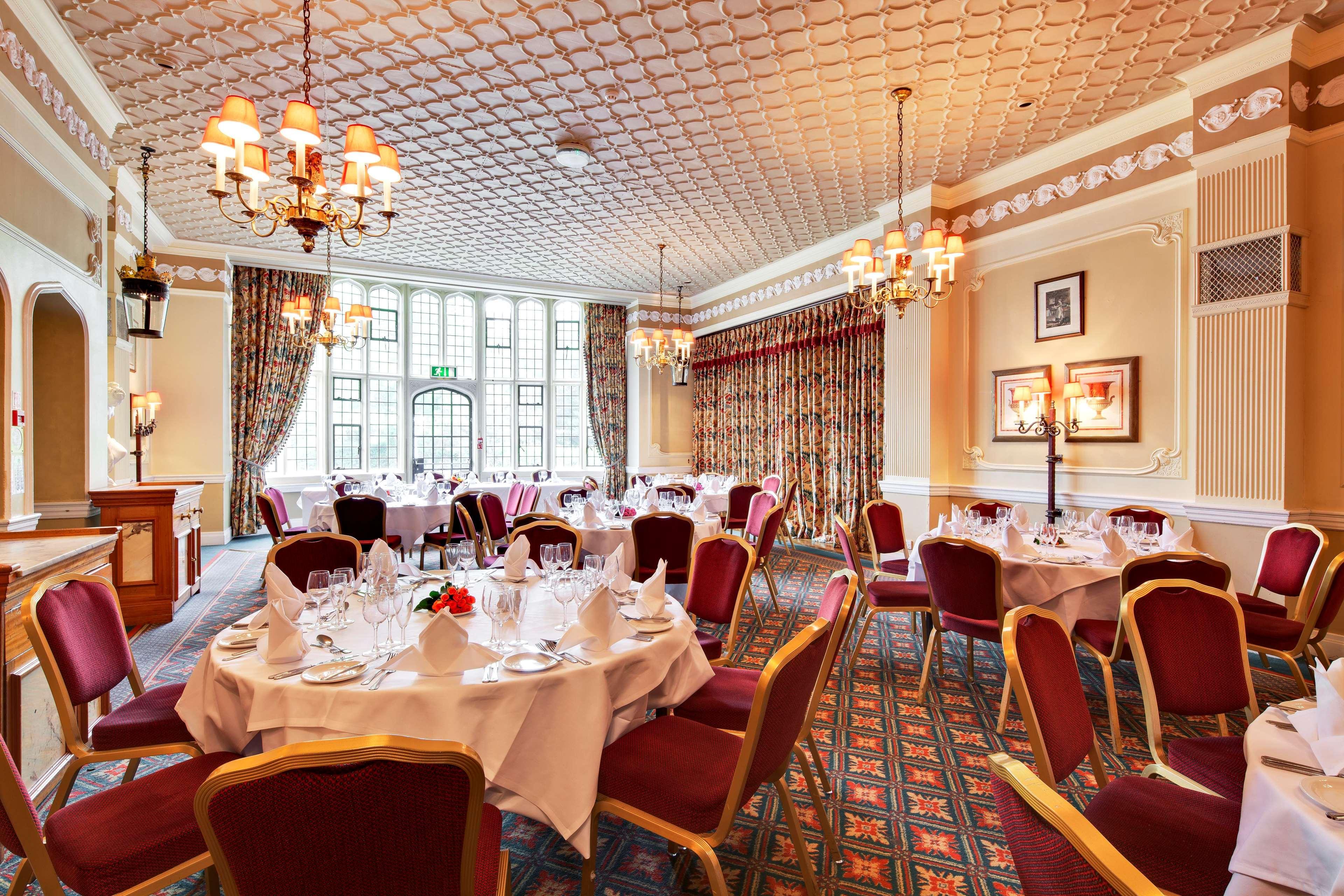 Western Plough And Harrow Hotel