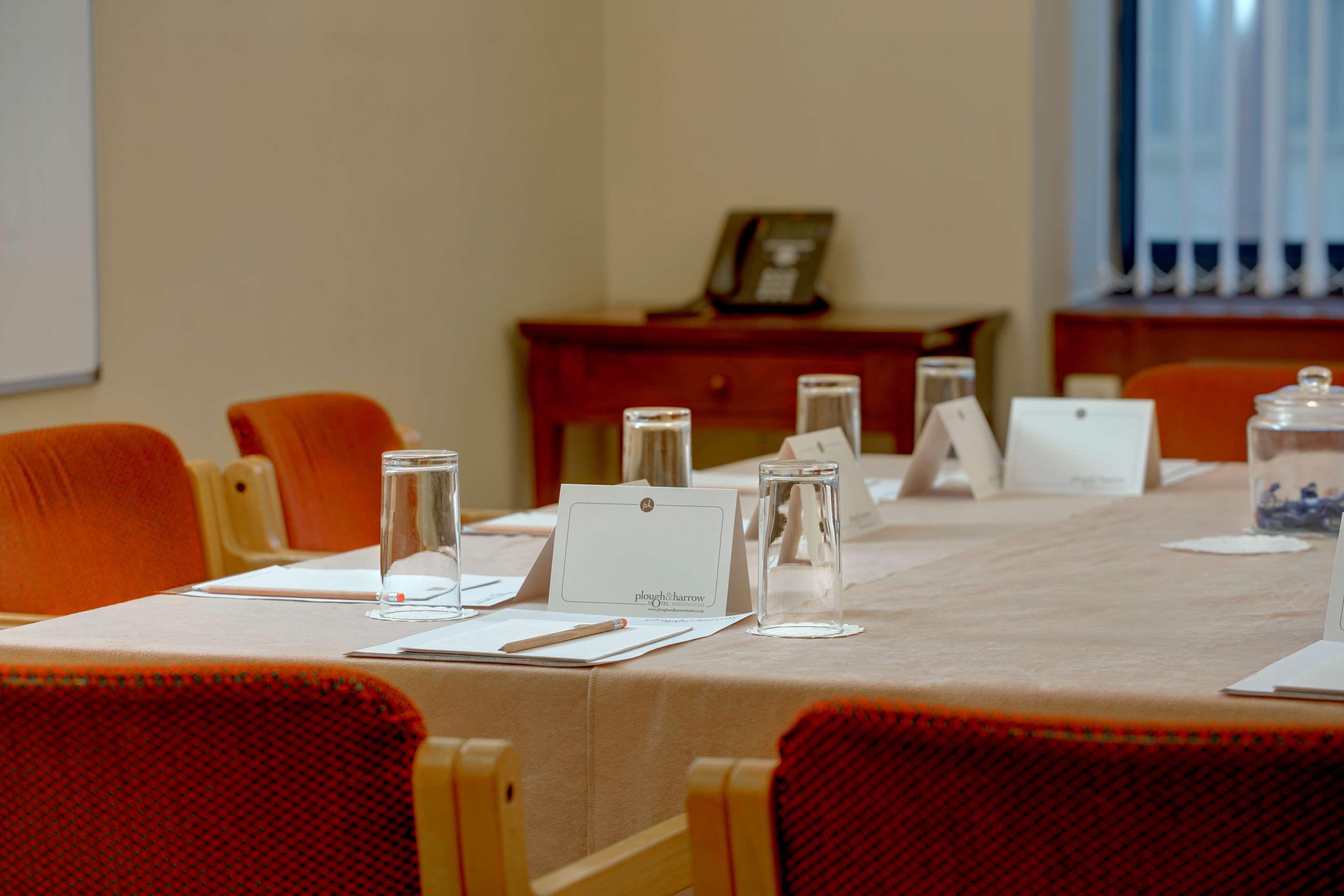 Western Plough And Harrow Hotel 4*