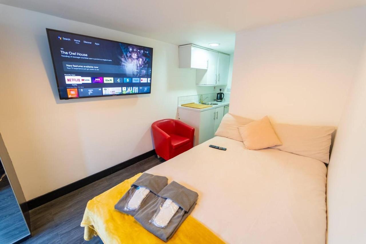 Apartment Stunning 1-bed In Available