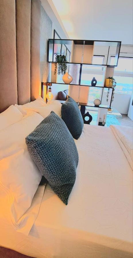 Cosy In Centre