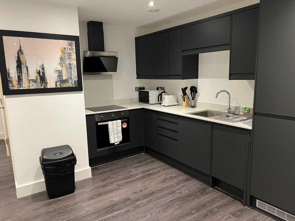 Mailbox Luxury Living Apartment *