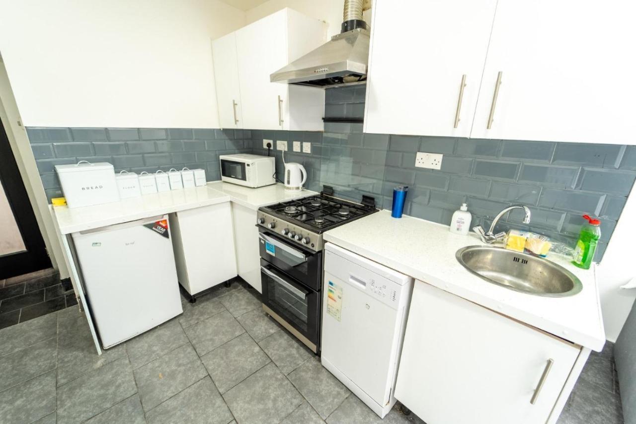 Apartment Available Close To Queen Elizabeth Hospital