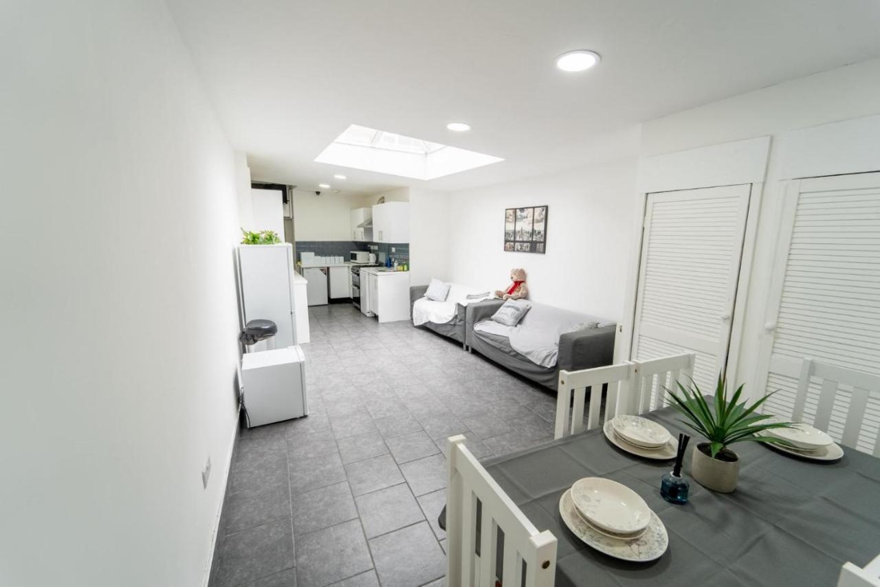 Apartment Available Close To Queen Elizabeth Hospital
