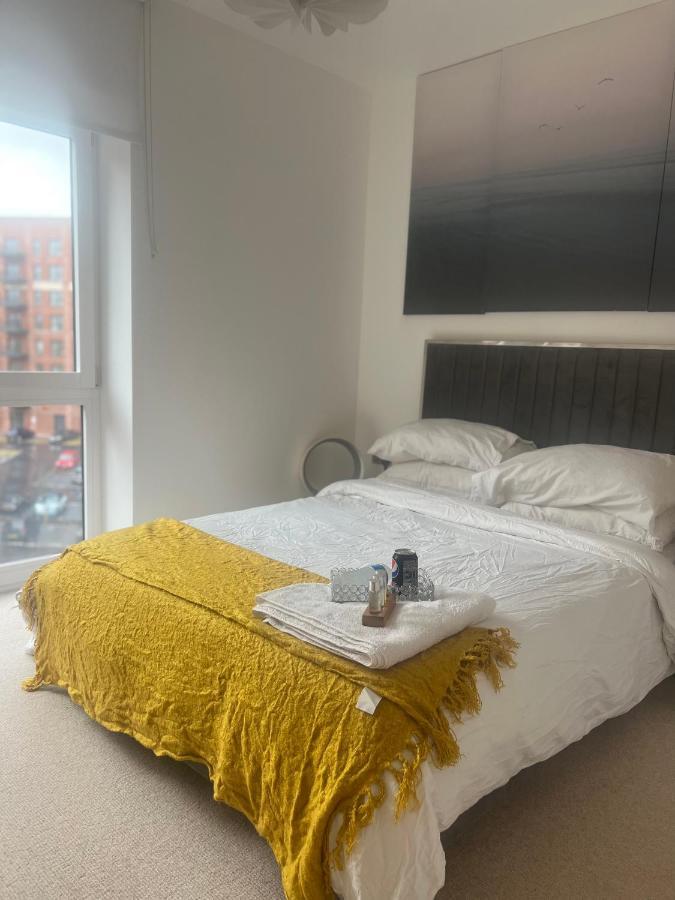 Double With Its Own Bathroom In A Shared 2 Bedroom Flat For Rent In Bham Homestay *