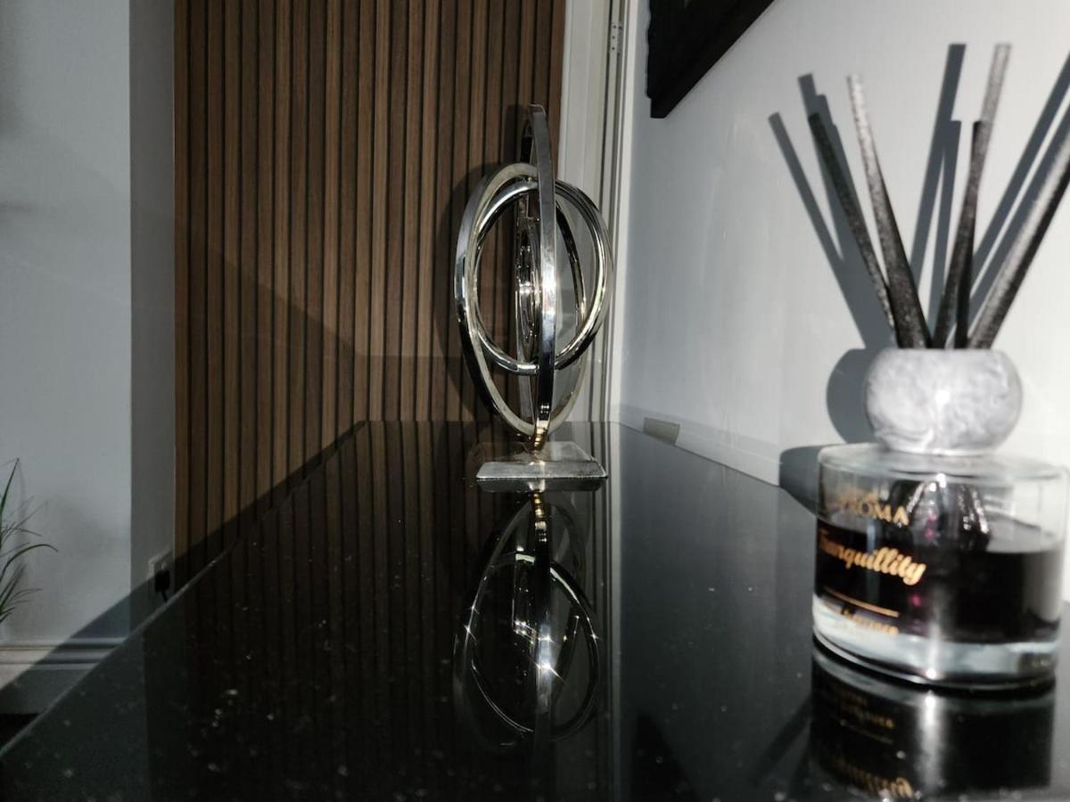 Apartment Elegant 5 Bedrooms Split Level Birmingham