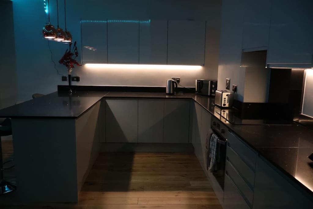 Modern House In Holiday home Birmingham
