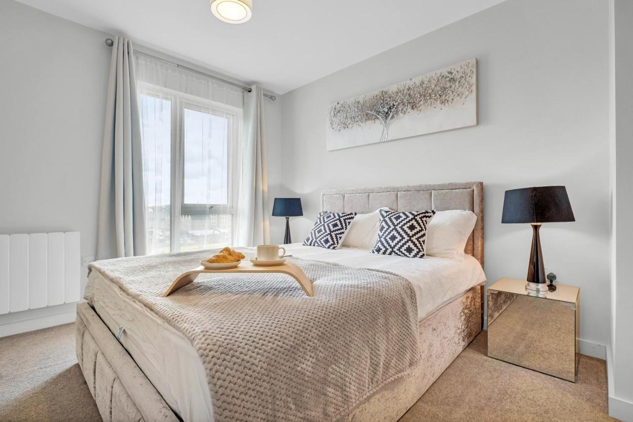 Central Luxury Apartment *