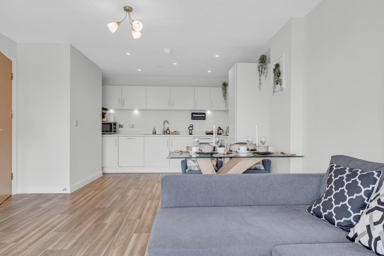 Central Luxury Apartment *