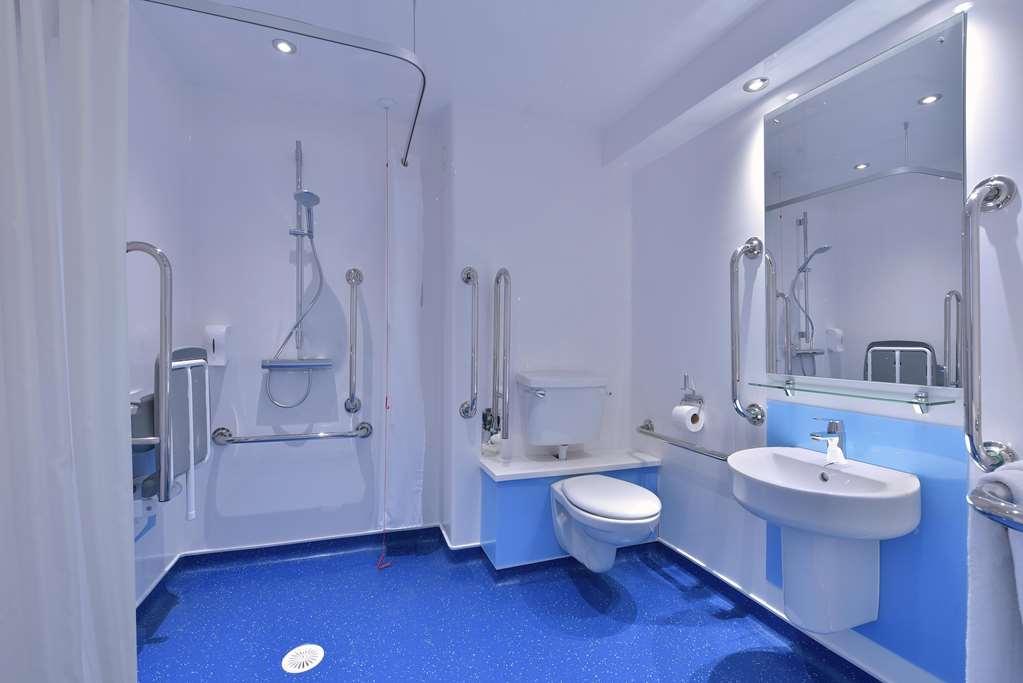 Travelodge Castle Bromwich 3*