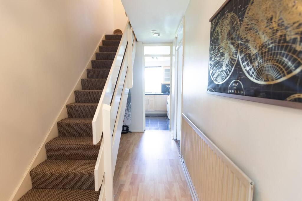 Holiday home Ideal With Private Parking For Contractors & Groups Birmingham