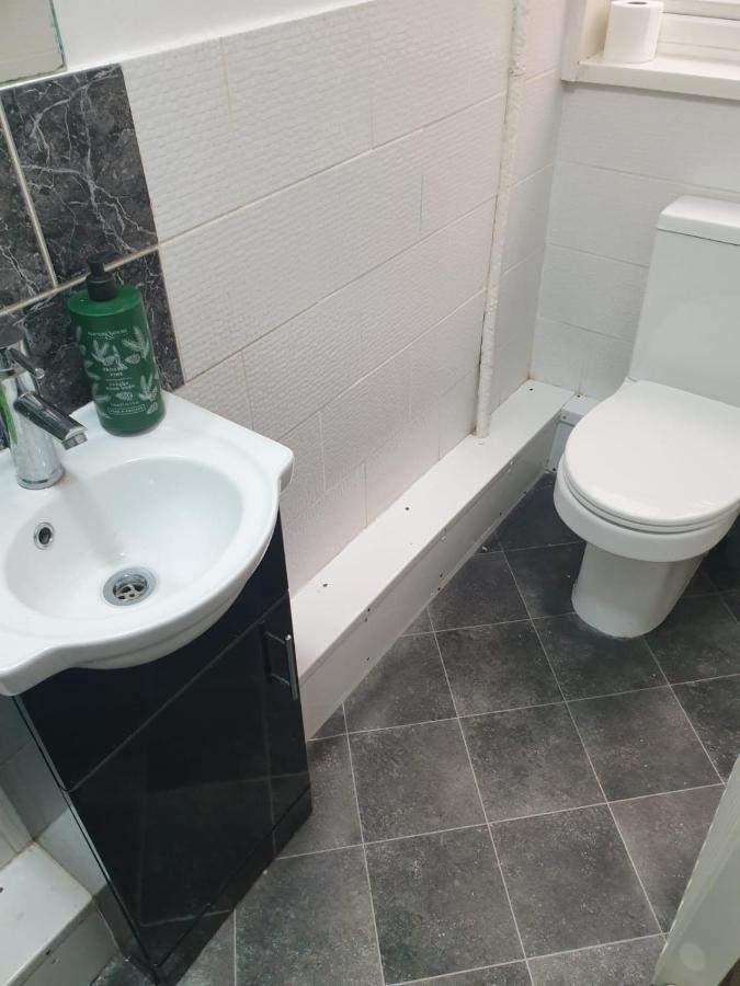 Hostel Devonshire House