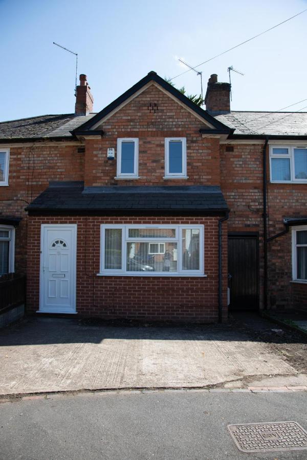 Fantastic Semi - Detached 4 Bedroom House *