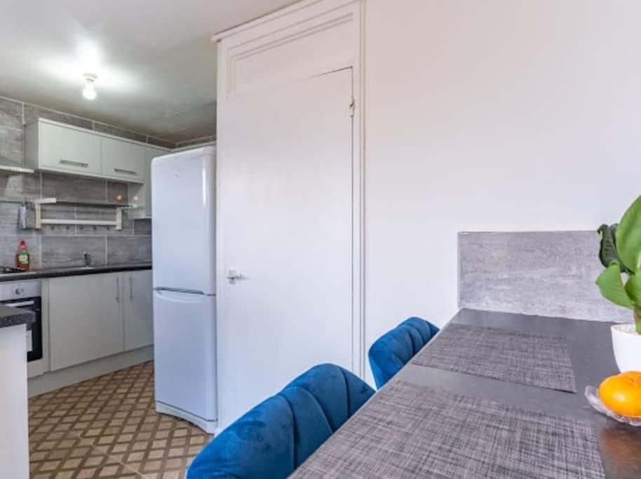 Spacious Flat In West Midlands * Birmingham