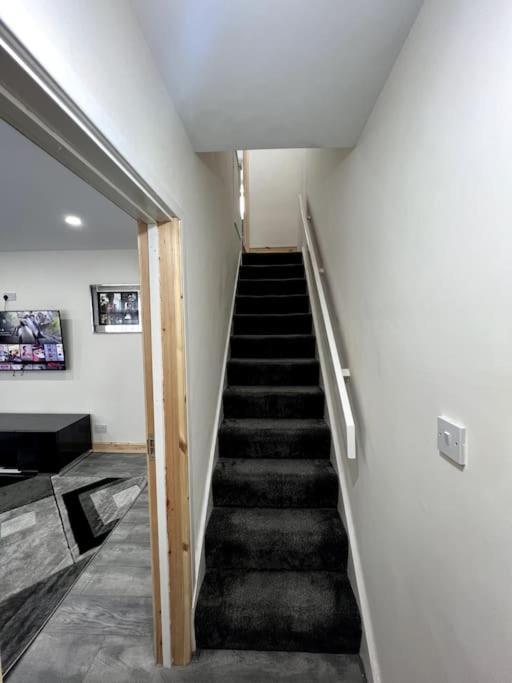 Luxury 3 Bed 3 Bedroom House Harborne *