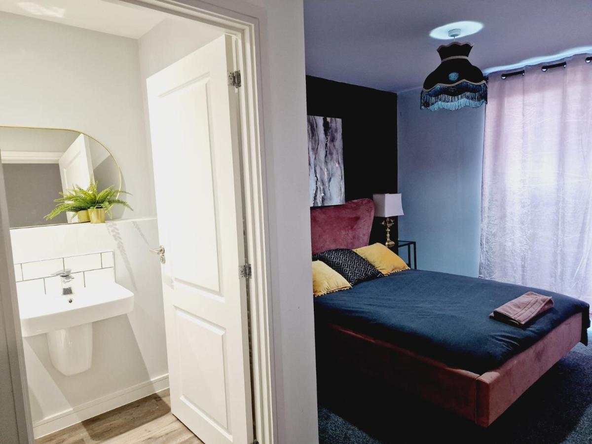 Rated Luxury In Centre Apartment