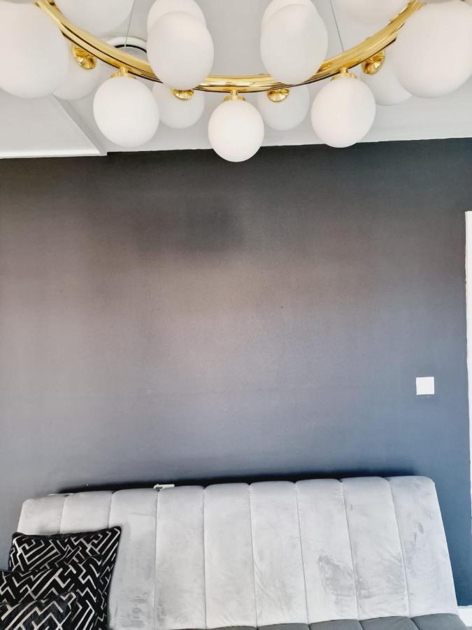 Rated Luxury In Centre Apartment