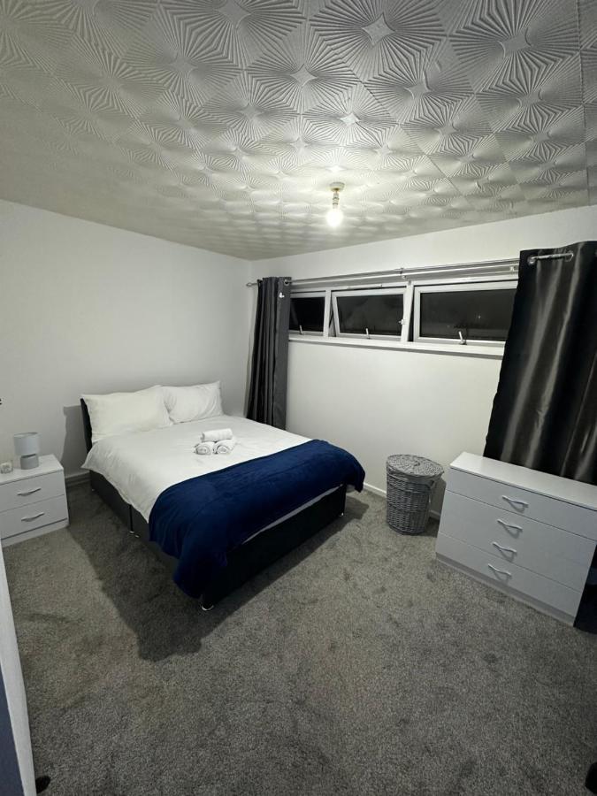 Apartment Spacious Flat In West Midlands Birmingham