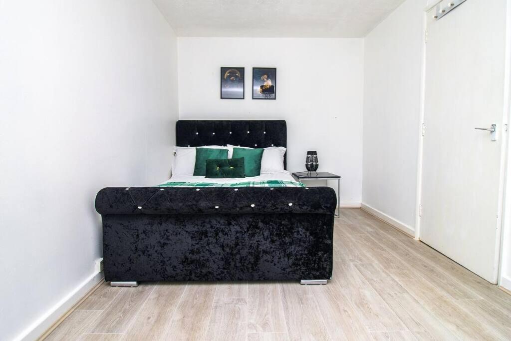 Shazeal Apartment *